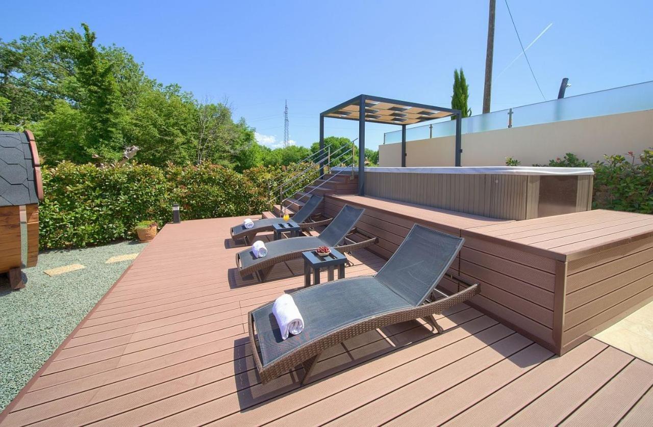 Holiday House Sea & Sun Residence Rasopasno Exterior photo