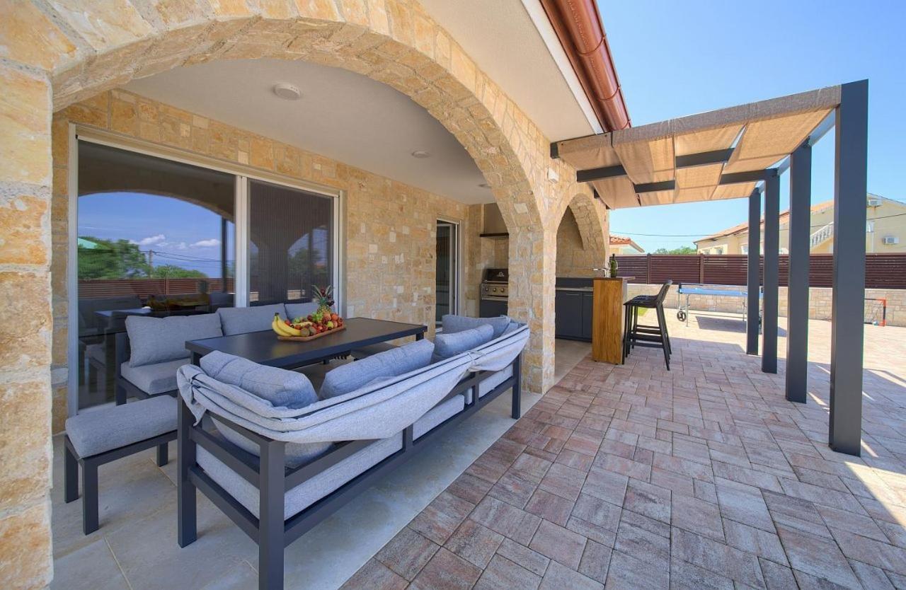 Holiday House Sea & Sun Residence Rasopasno Exterior photo
