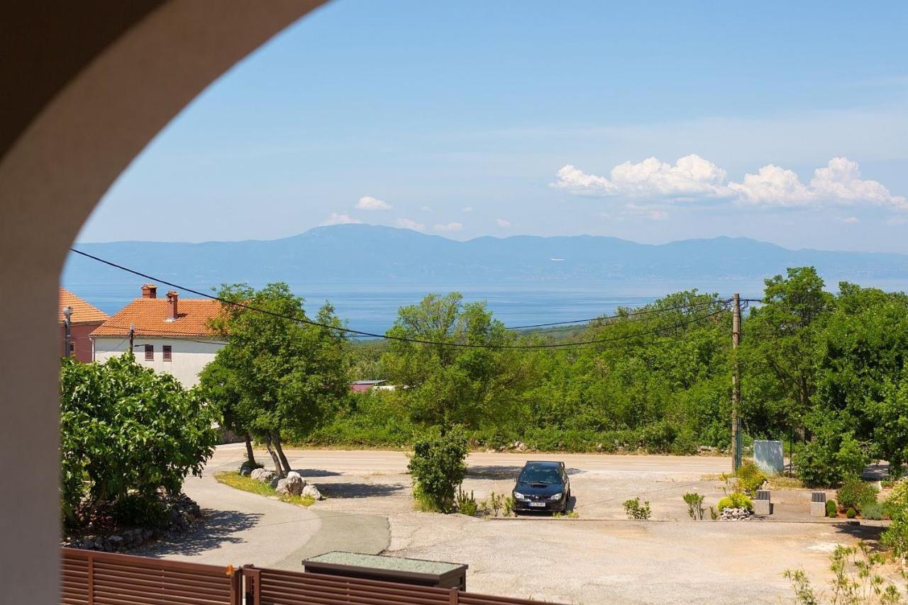 Holiday House Sea & Sun Residence Rasopasno Exterior photo